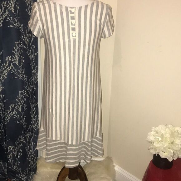 Anthro | Puella Gray Stripe Shift Dress - Picture 3 of 6